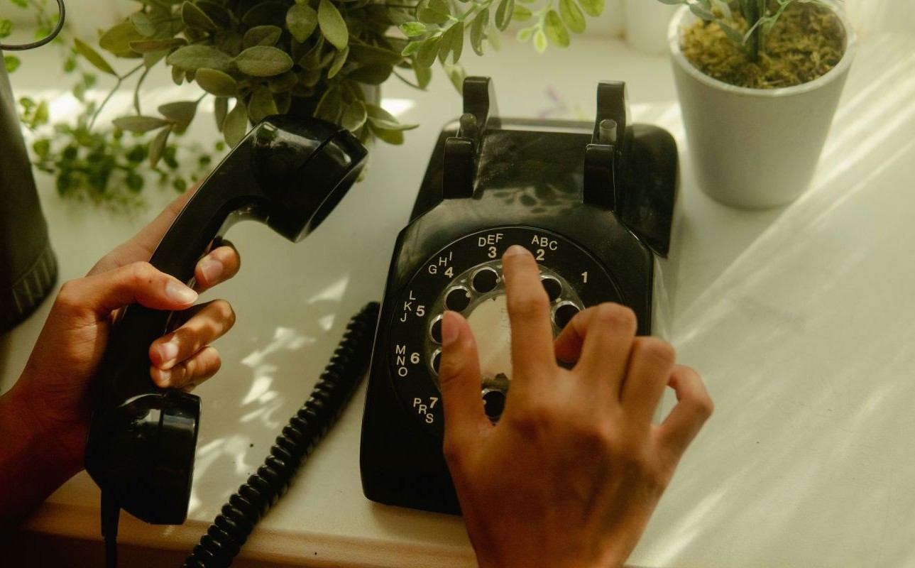 Retro home phone: the vintage landline you didn’t know you needed - blog post image
